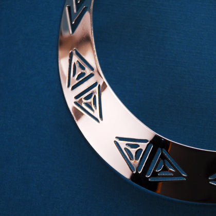 Build your fashion style with necklaces, by Nando Medina