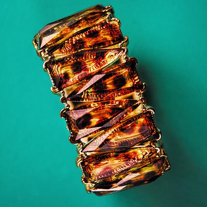 Build your fashion style with bracelets, by Nando Medina