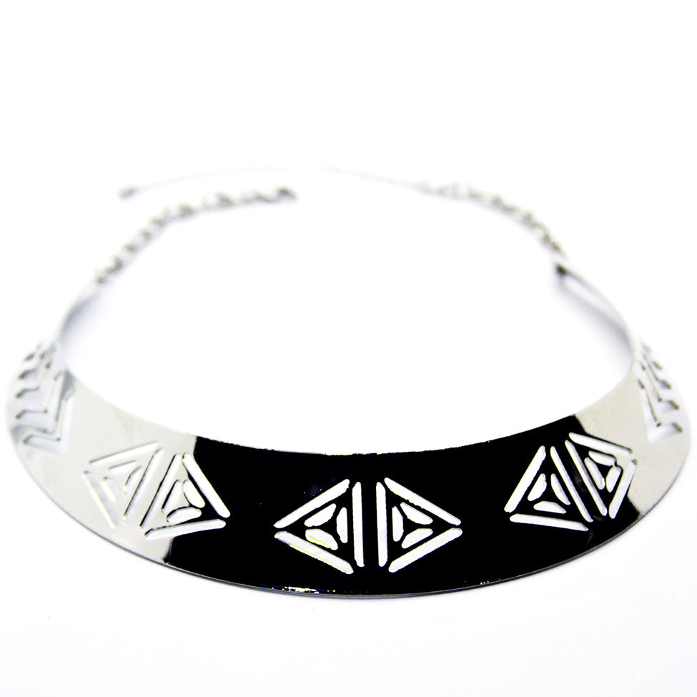 Seducción: Modern Cut-Out Chocker. Fashion Jewelry by Nando Medina