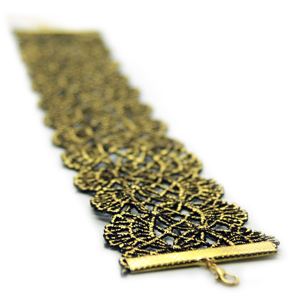 Seducción: Gold Baroque Lace Choker. Fashion Jewelry by Nando Medina